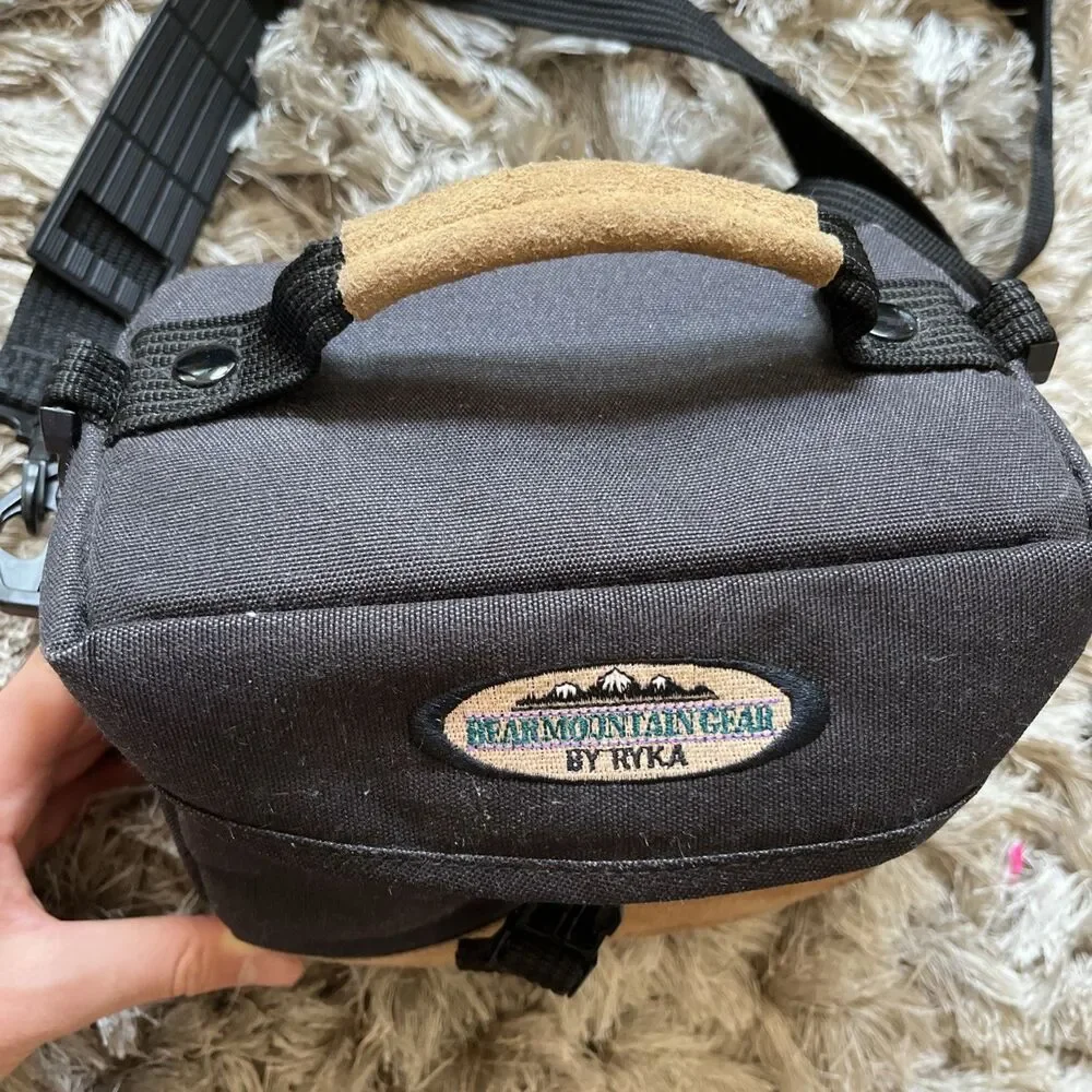 Vintage Ryka Bear Mountain Gear Camera Bag Case Gear Bag amazing condition!